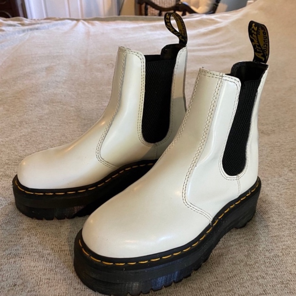 White Dr Martens platform 2976